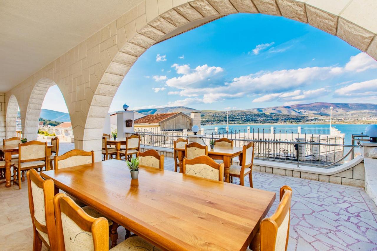 Hotel Buenavista Beach House Trogir Mastrinka Eksteriør billede