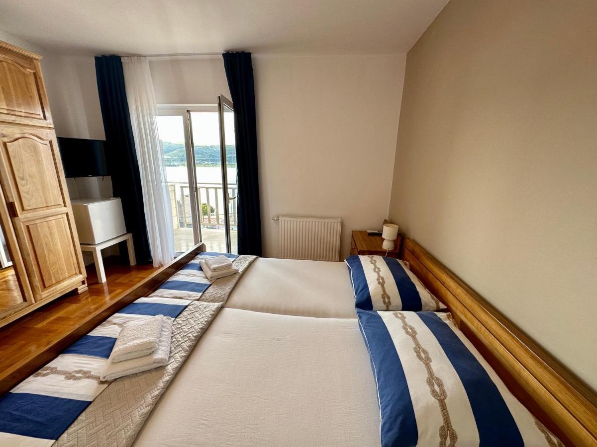 Hotel Buenavista Beach House Trogir Mastrinka Eksteriør billede